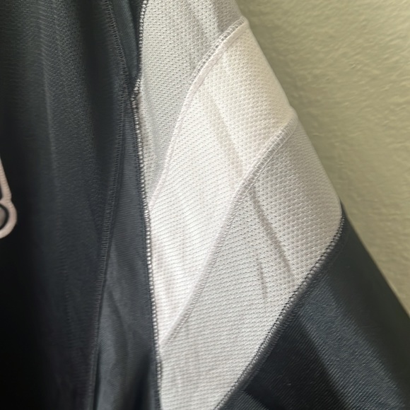 Vintage Las Vegas Raiders Jersey - Picture 6 of 10